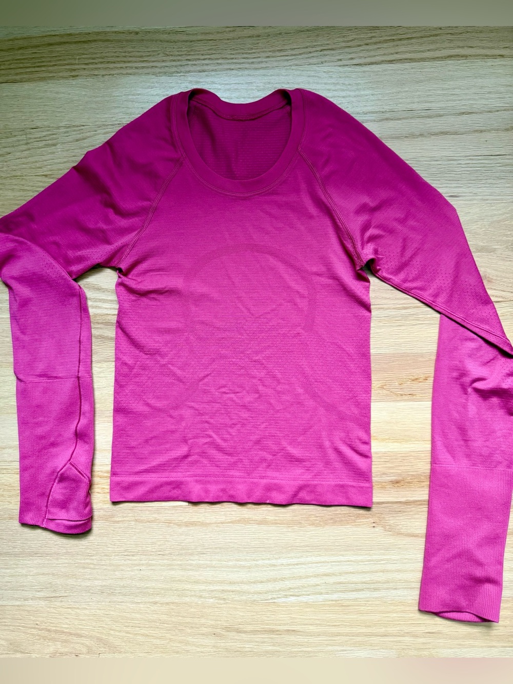 Lululemon Women's Long Sleeve Scoop Neck Tee